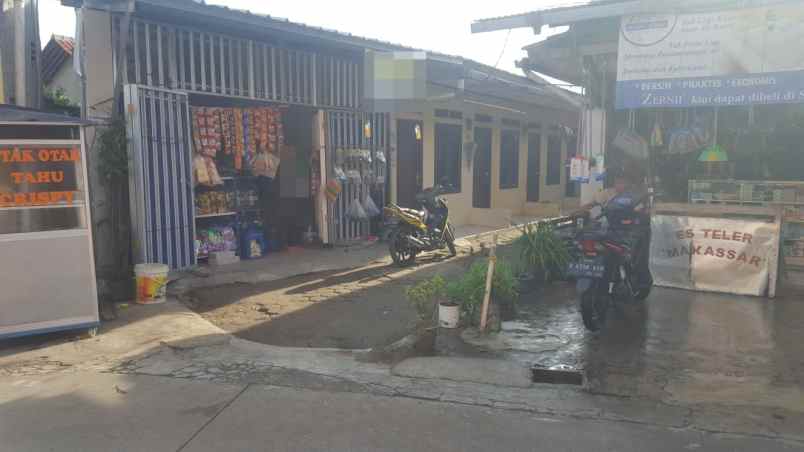 aset penghasil 4 kontrakan 1 kios di ciledug