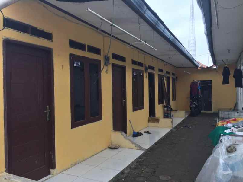 aset penghasil 4 kontrakan 1 kios di ciledug
