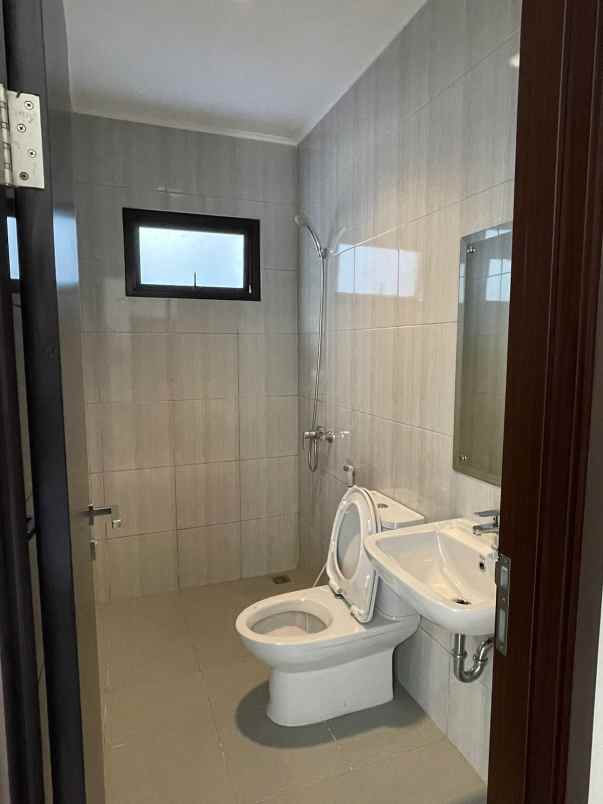 di jual rumah hook aure the mozia bsd city