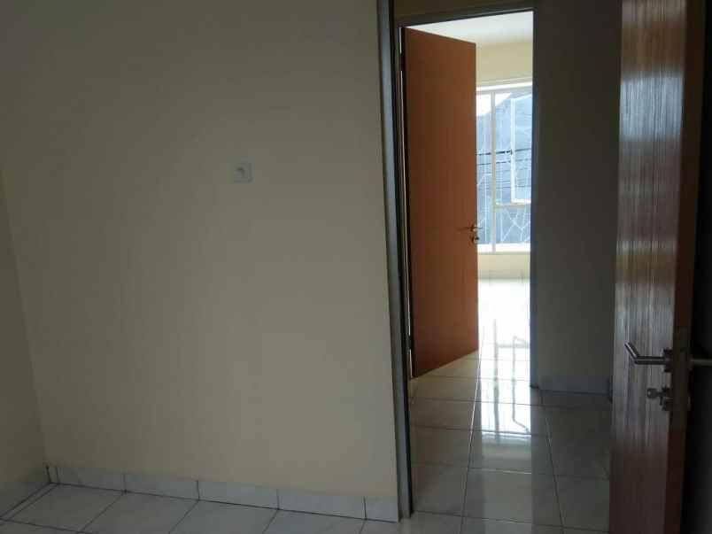 di sewakan cluster arcadia daan mogot tidak banjir