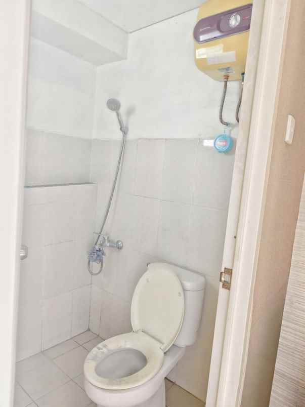 dijual apartemen educity apartemen pakuwon