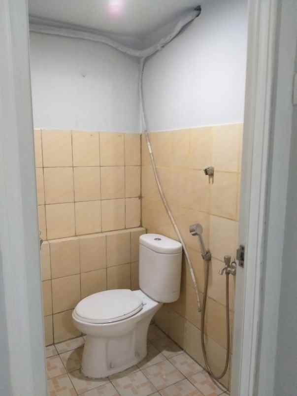 dijual apartemen jl jend a yani kav 49