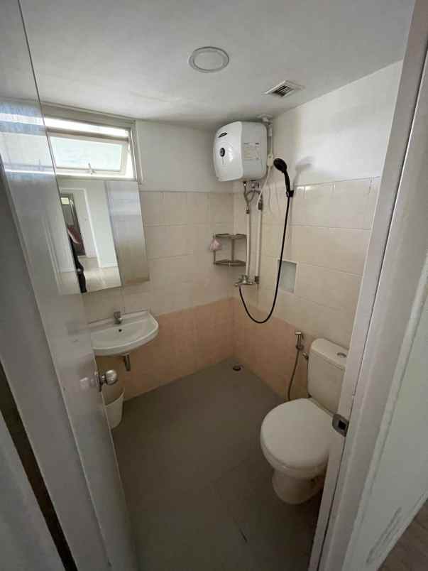 dijual apartemen jl landasan pacu utara