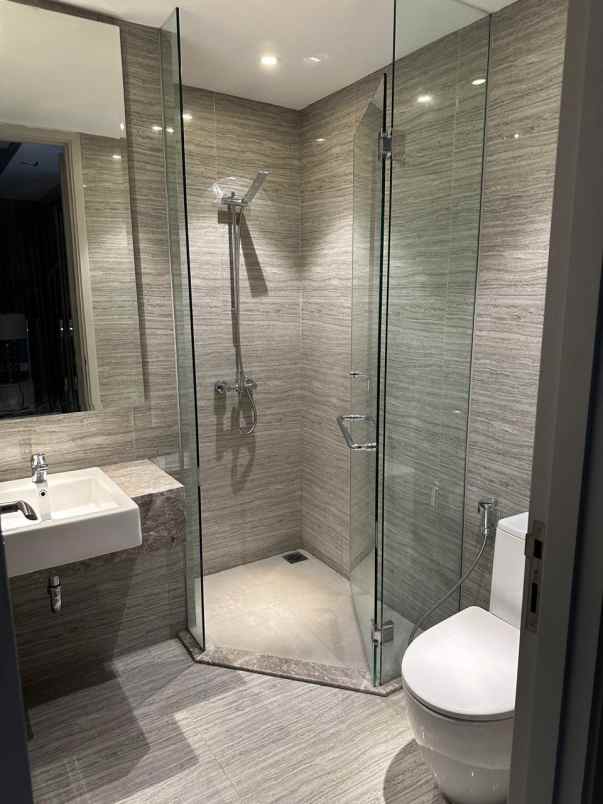 dijual apartemen la viz mansion surabaya barat