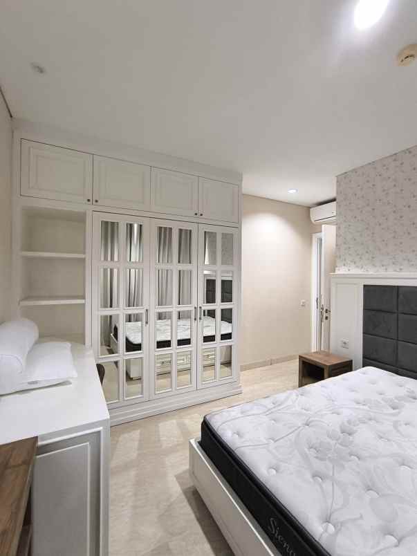 dijual apartemen the voila mayjen sungkono