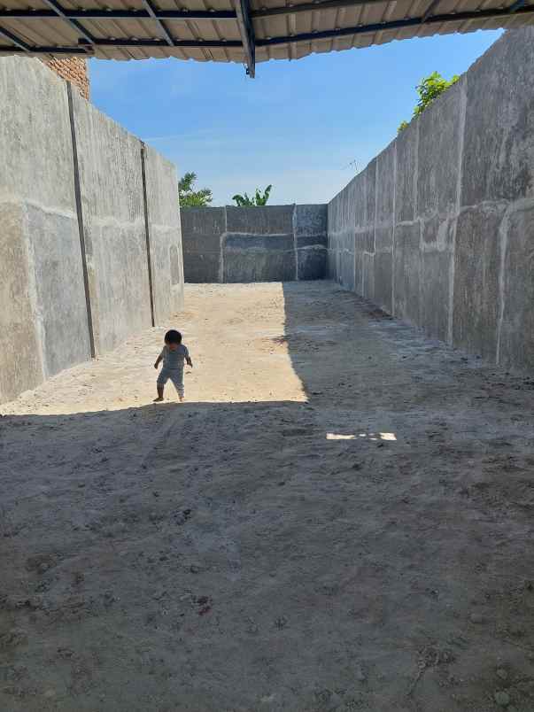 dijual cepat bangunan baru 70 bentuk l