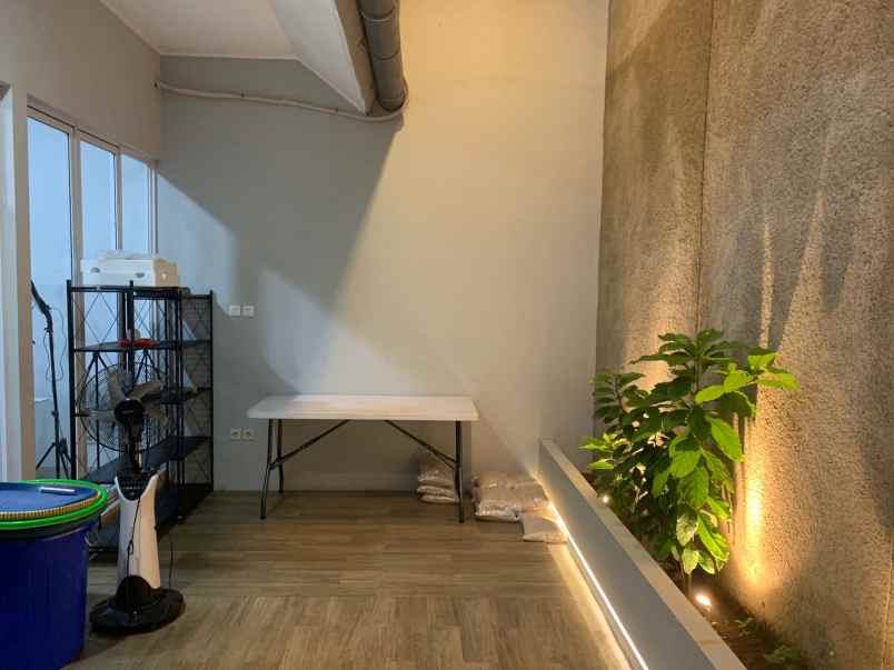 dijual cepat rumah bagus 2 lantai fullfurnish jgc