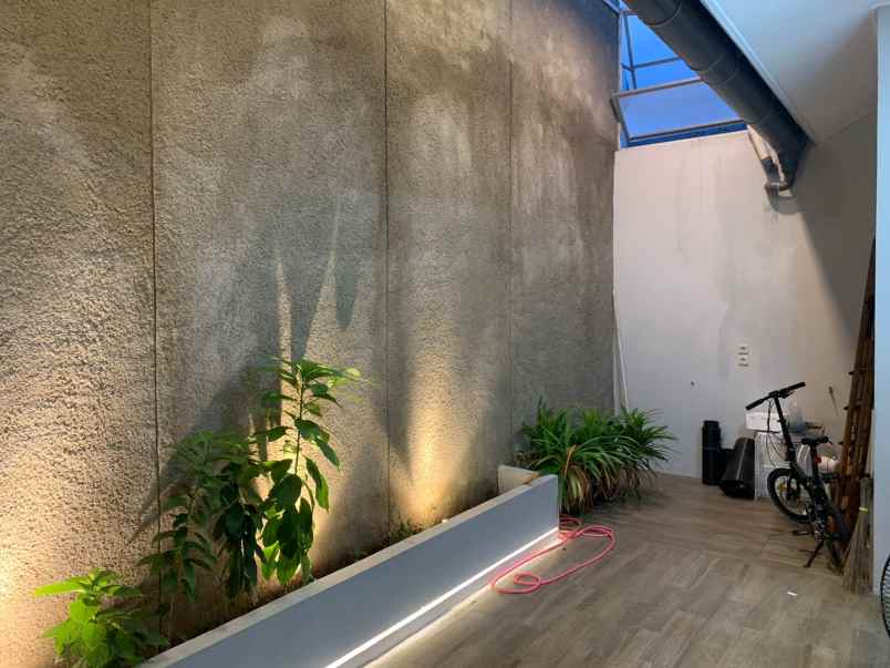 dijual cepat rumah bagus 2 lantai fullfurnish jgc