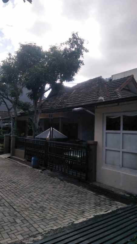 dijual cepat rumah di komplek palm indah kolmas cimahi