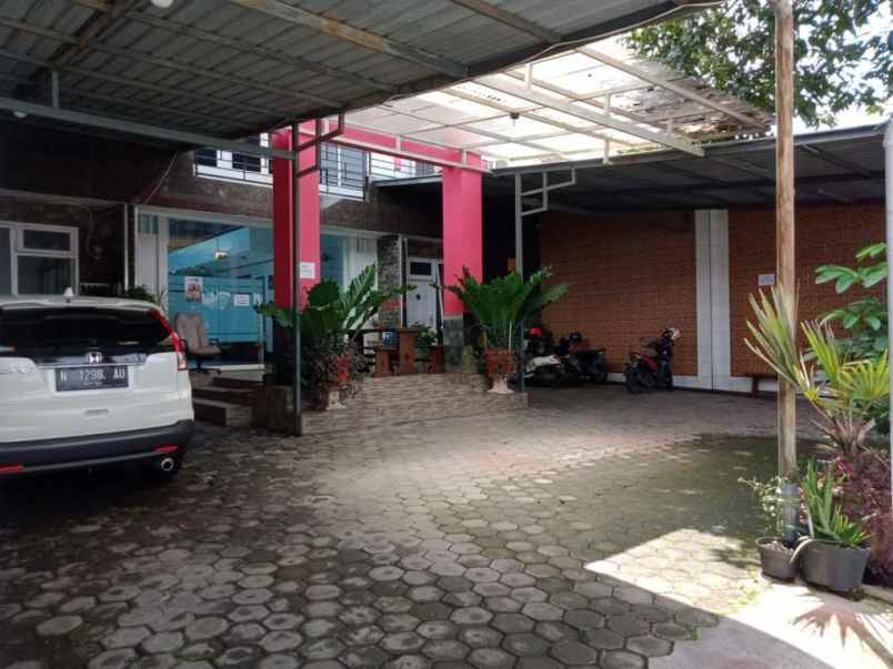 dijual guest house lokasi rampal celaket kota malang