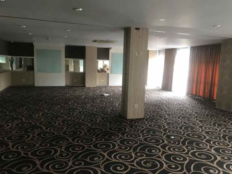 dijual hotel bintang 3 lokasi jakarta selatan