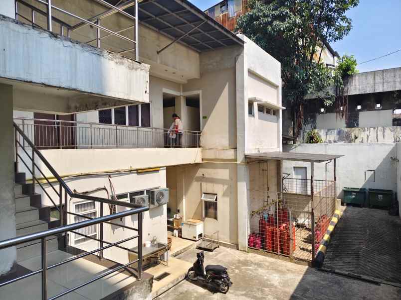 dijual hotel jalan bandengan