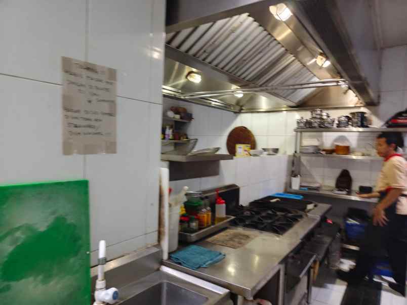 dijual hotel jalan bandengan