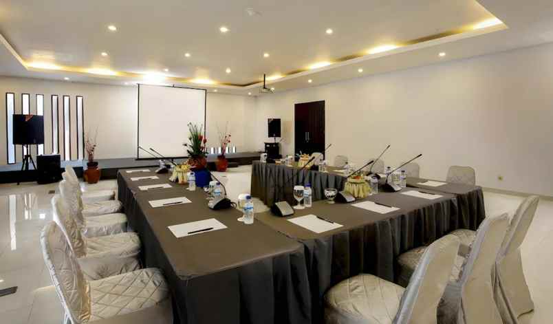 dijual hotel jl puri grenceng tuban kec