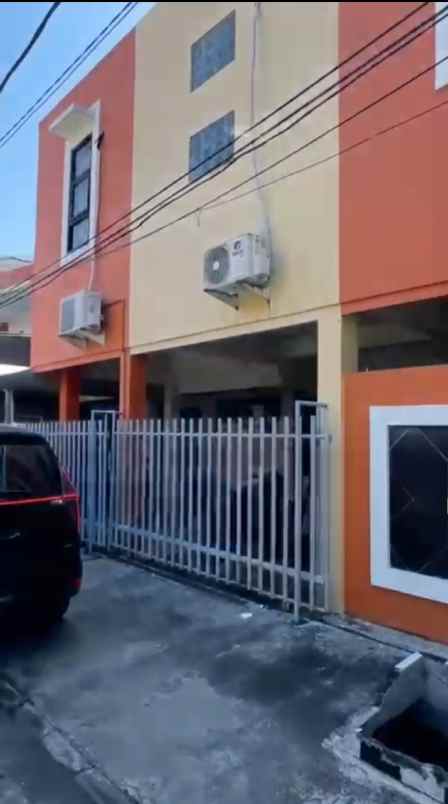 dijual kost jalan tenggilis mejoyo