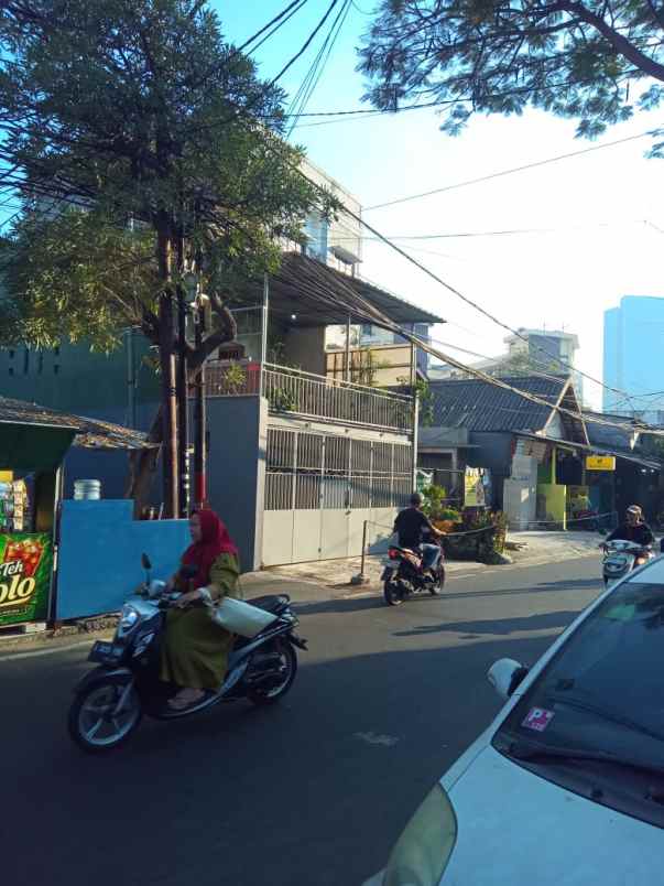 dijual kost kemayoran