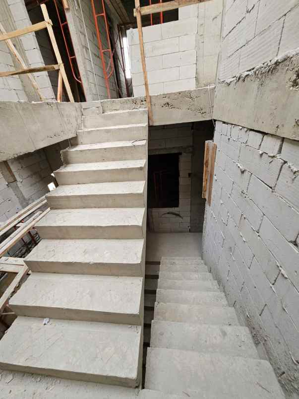 dijual kost pondok jaya pela mampang