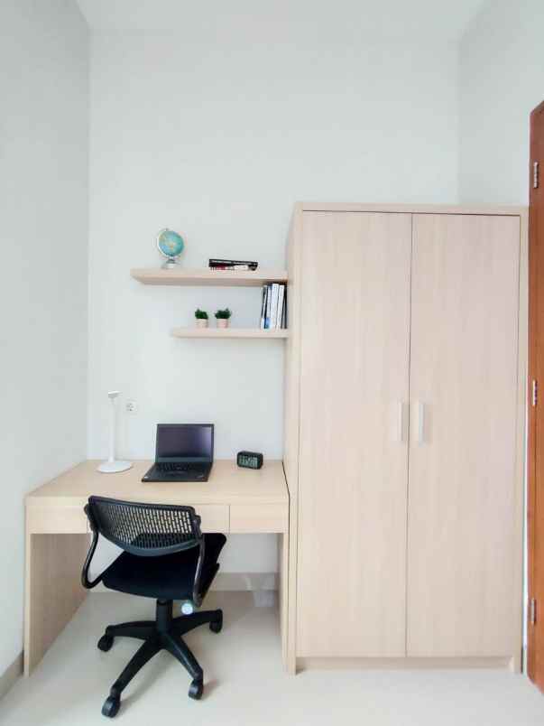 dijual kost raharja telukjambe timur