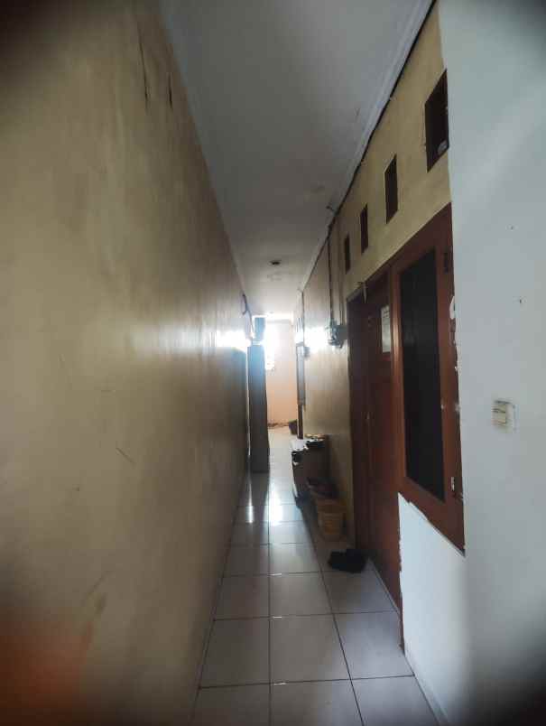 dijual kost tegal parang