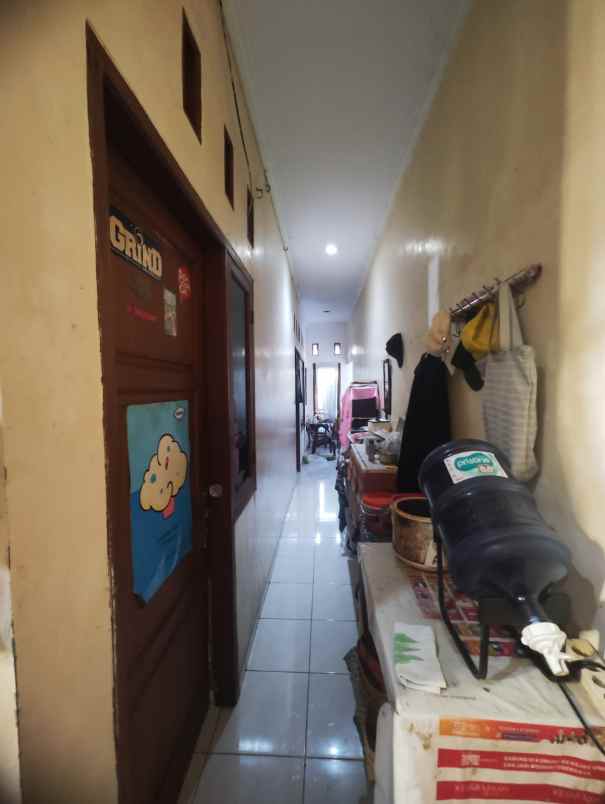dijual kost tegal parang