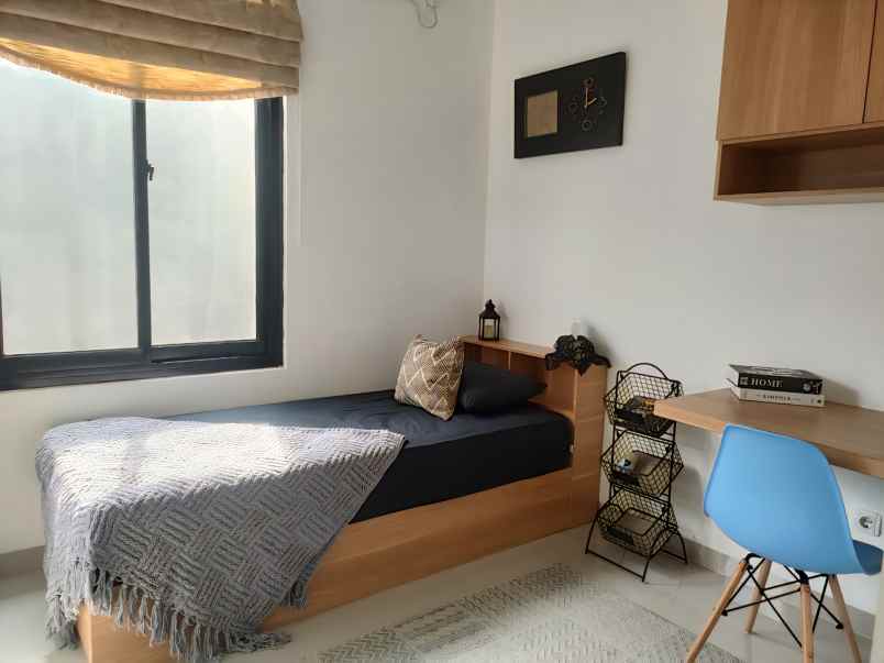 dijual kost ui kukusan beji
