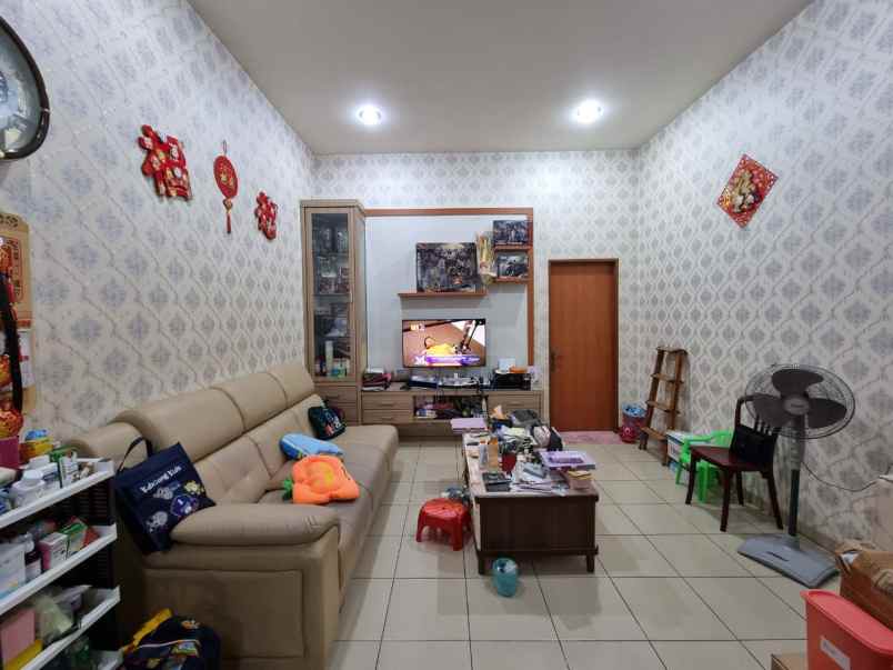 dijual ruko gandeng jalan mustafa krakatau