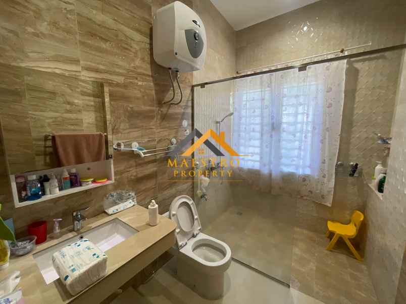 dijual ruko gudang kantor jalan t amir hamzah