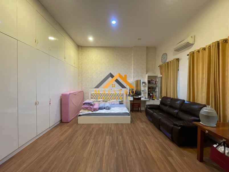 dijual ruko gudang kantor jalan t amir hamzah