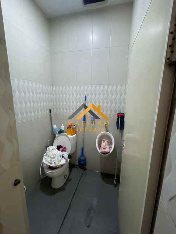 dijual ruko gudang kantor jalan t amir hamzah