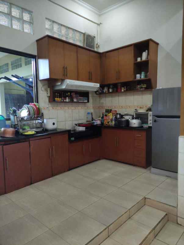 dijual ruko gudang kantor jl amir mahmud