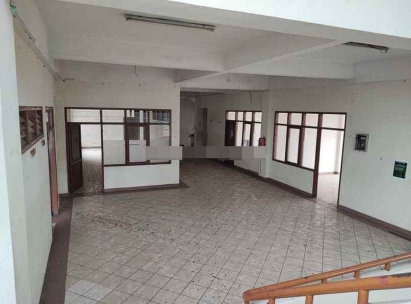 dijual ruko gudang kantor jl tubagus ismail sekeloa