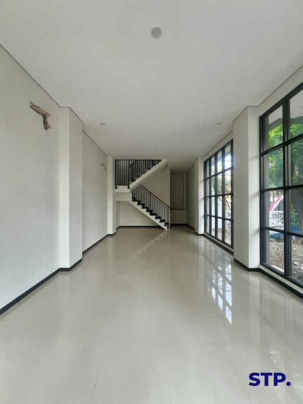 dijual ruko gudang kantor margorejo