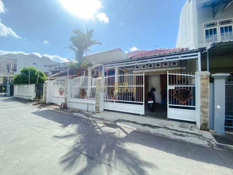 dijual ruko gudang kantor seturan depok sleman