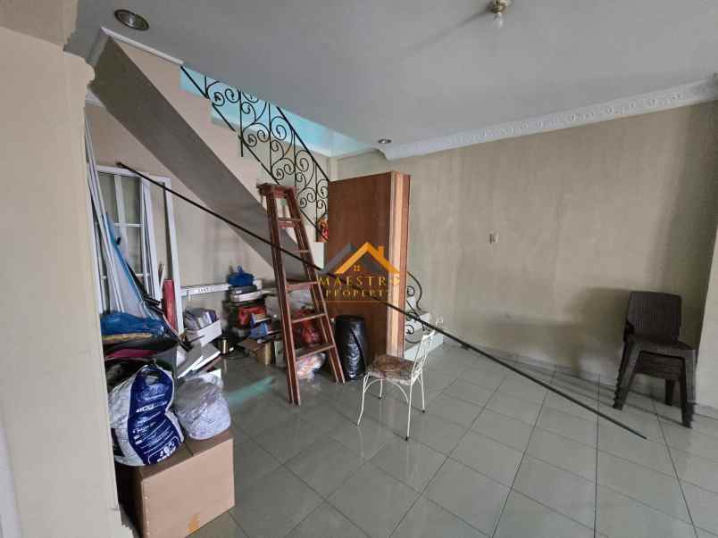 dijual ruko hook jl m h thamrin simpang jl ansari