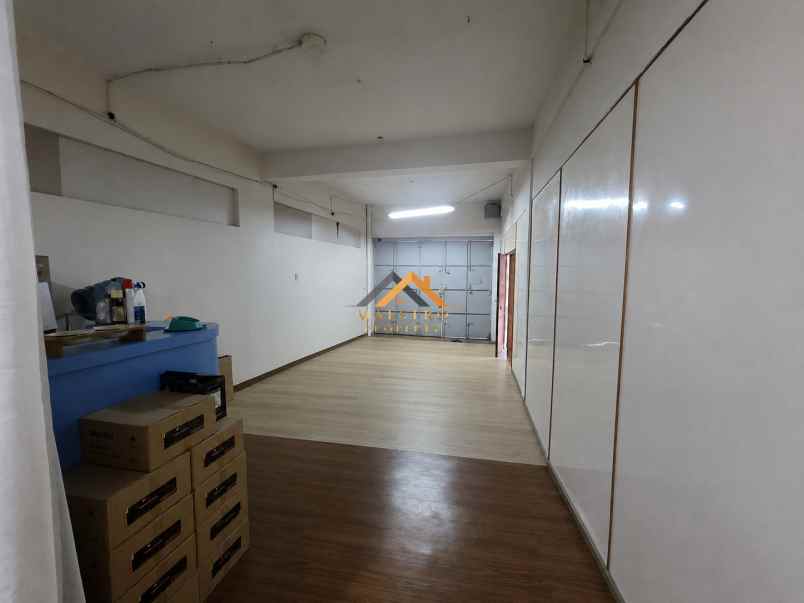 dijual ruko hook jl m h thamrin simpang jl ansari