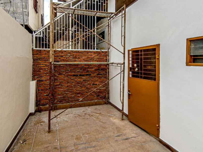 dijual ruko jalan bambu 2 gaharu krakatau