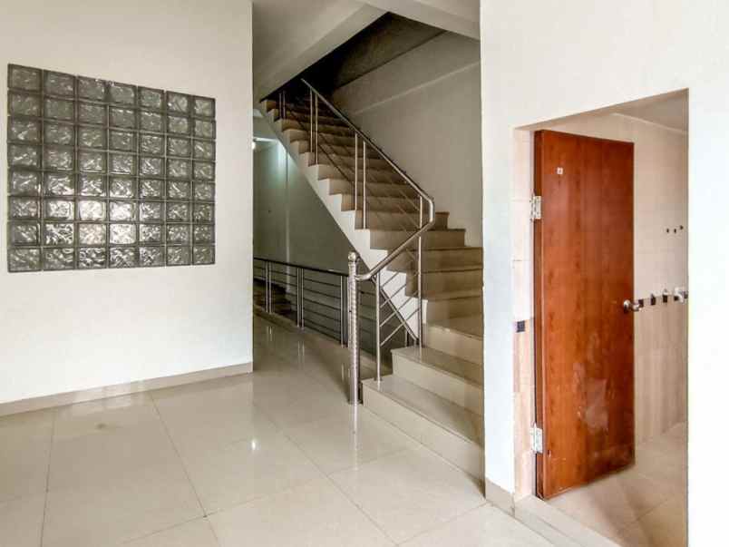 dijual ruko jalan bambu 2 gaharu krakatau