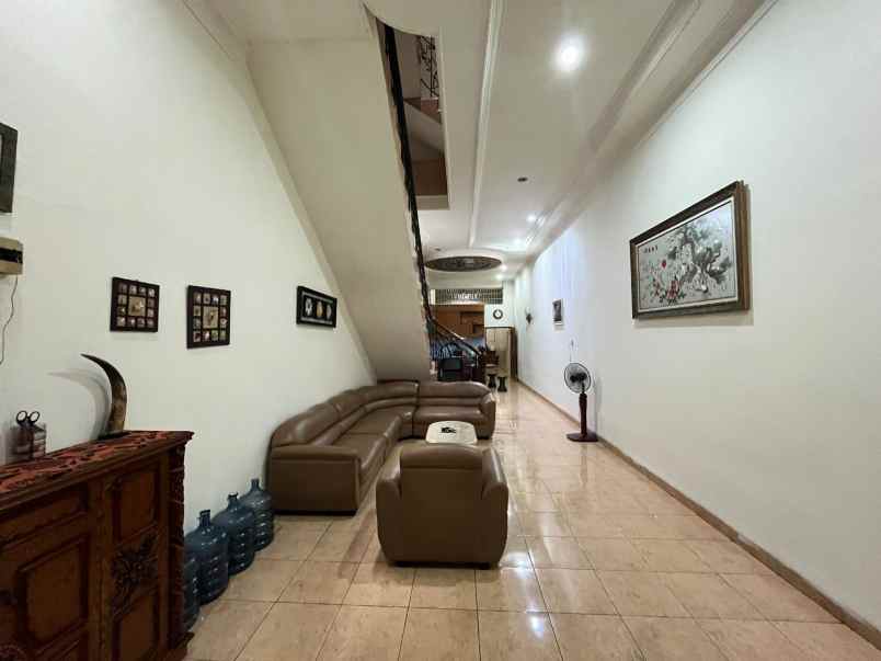 dijual ruko siap huni jalan tapanuli