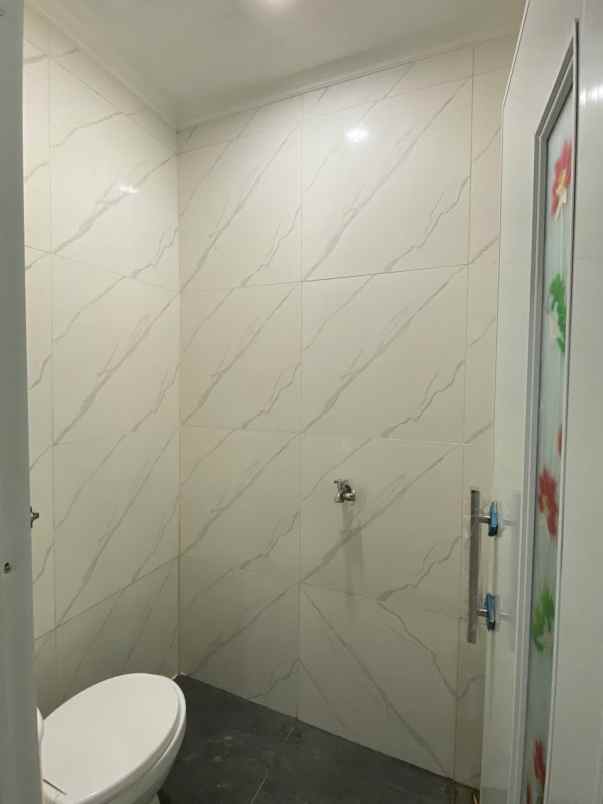 dijual rumah 2 lantai murah dekat stasiun pondok rajeg