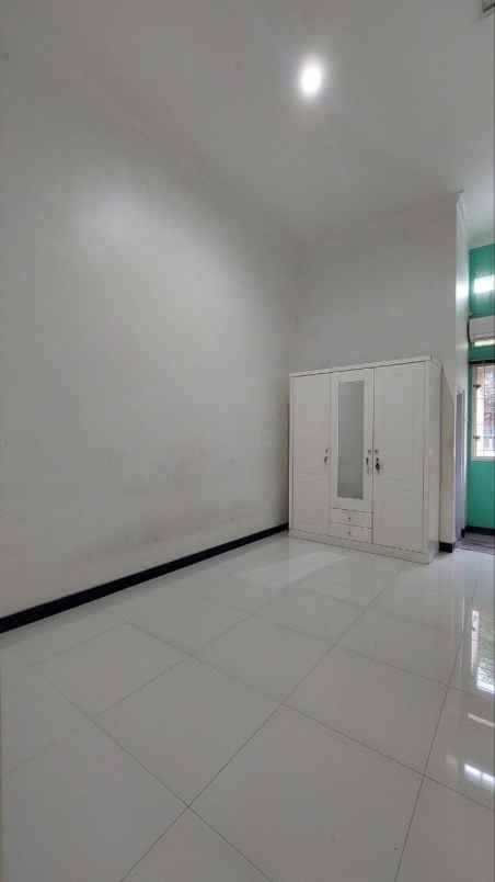dijual rumah 67 jln komplrks al