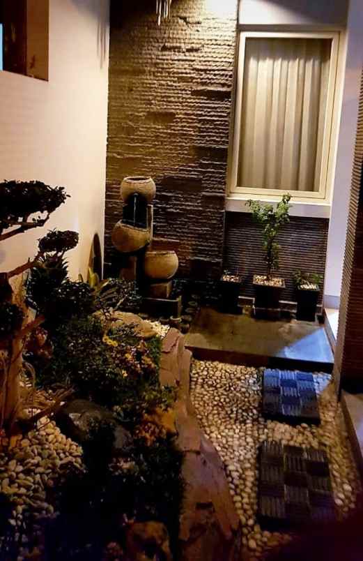 dijual rumah alam galaxy sambikerep