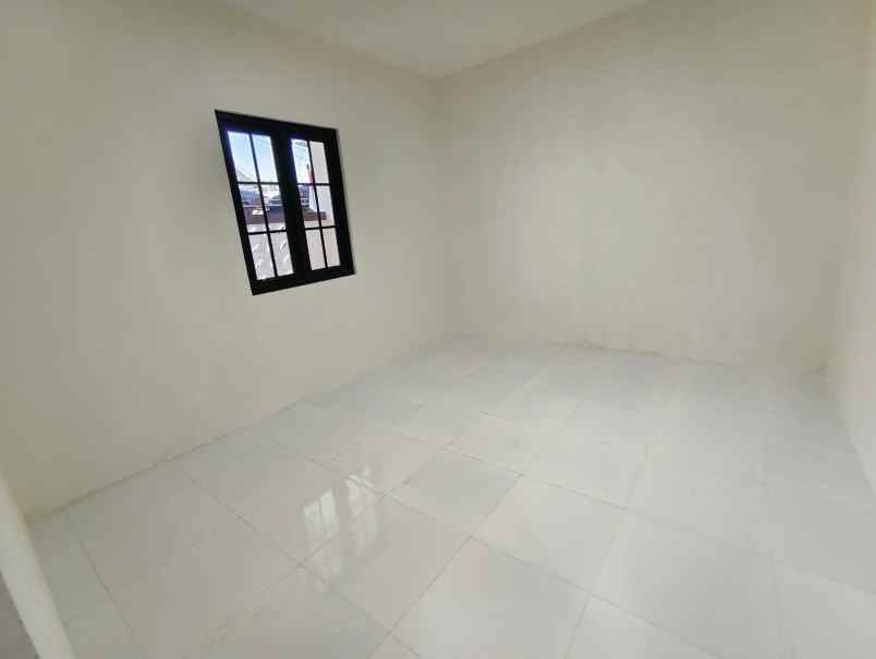 dijual rumah asemrowo