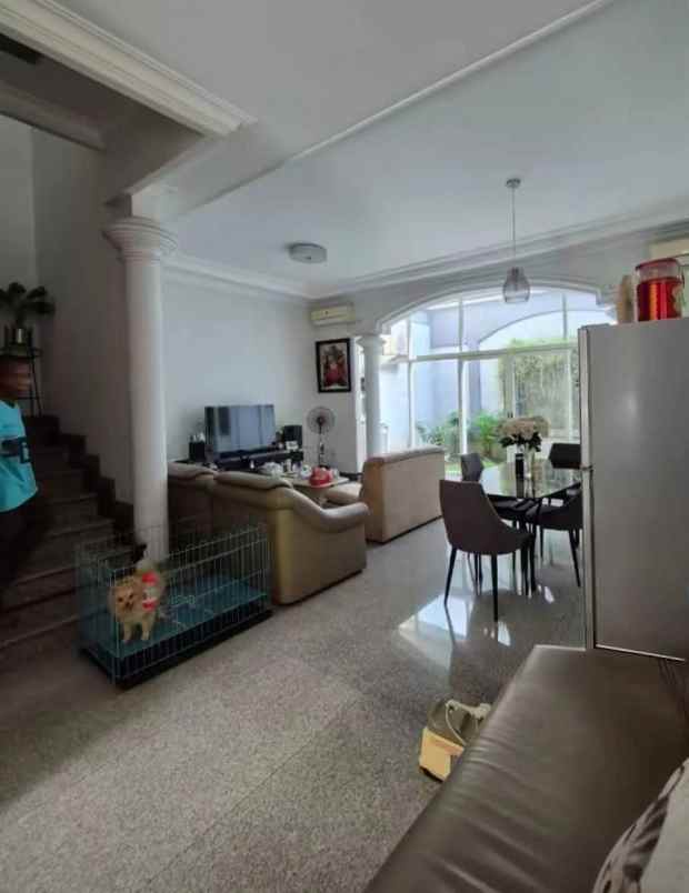 dijual rumah babatan pratama wiyung