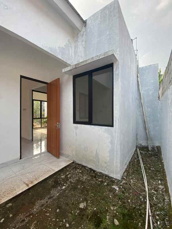 dijual rumah bedahan sawangan depok