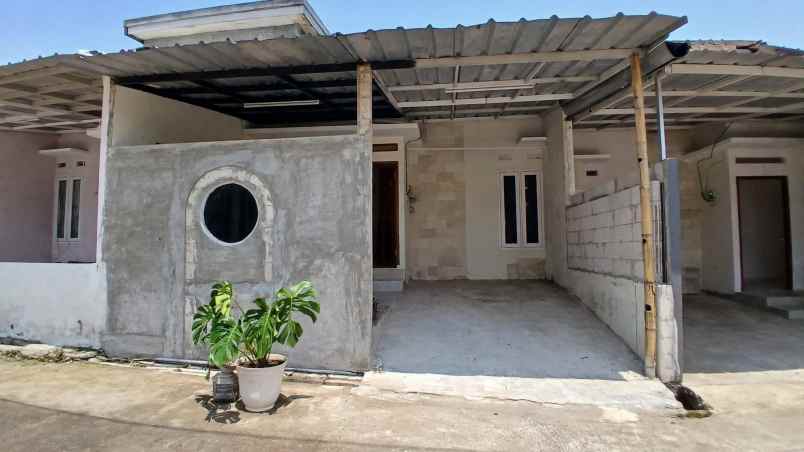 dijual rumah bedahan sawangan depok