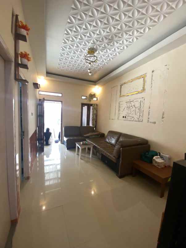 dijual rumah bedahan sawangan depok
