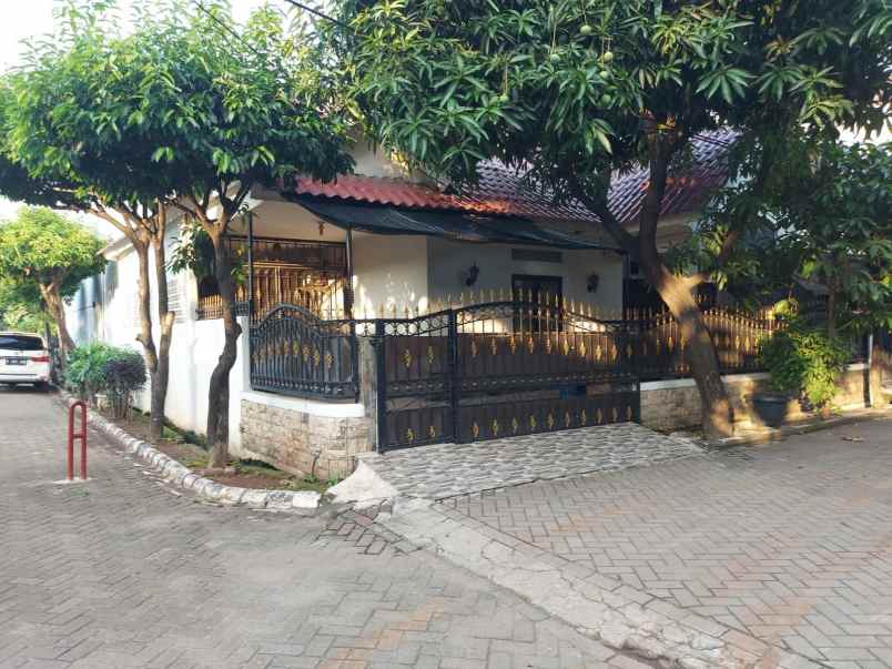 dijual rumah bintara