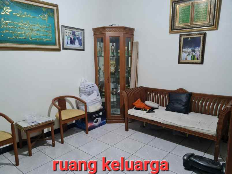 dijual rumah bintara
