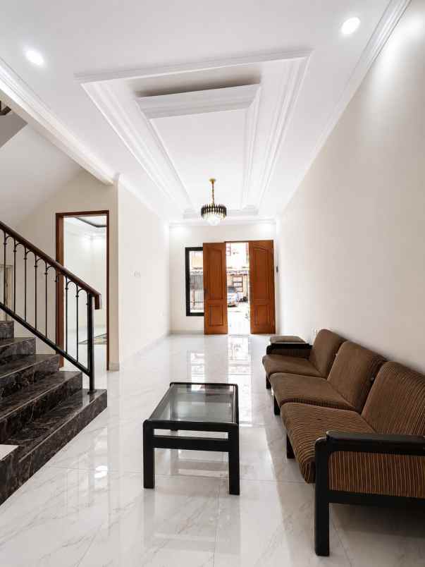 dijual rumah bojong kulur
