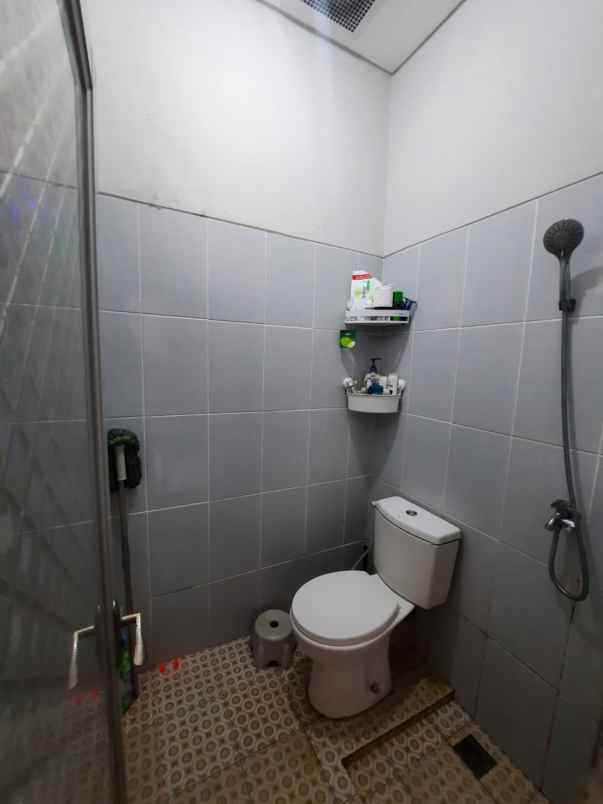 dijual rumah bojongsari depok